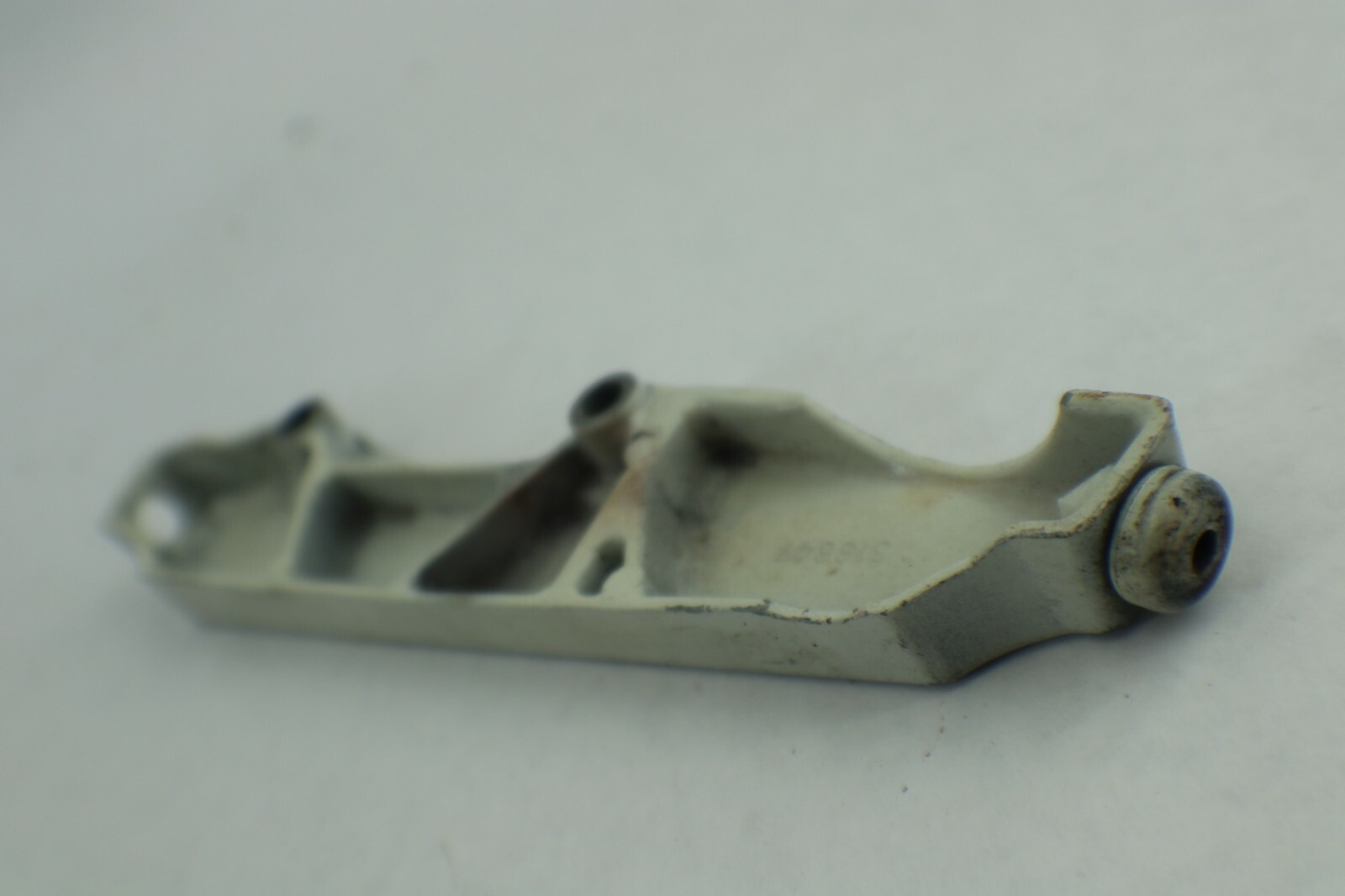316647 mounting bracket for 1973 1978 Evinrude 70 HP 65hp outboard Johnson - Image 11