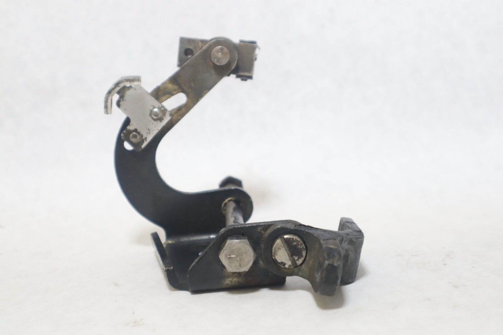 819469A 1 819469A1 Force Outboard 90 120 150 Hp Gear Shift Linkage Assembly NLA - Image 15