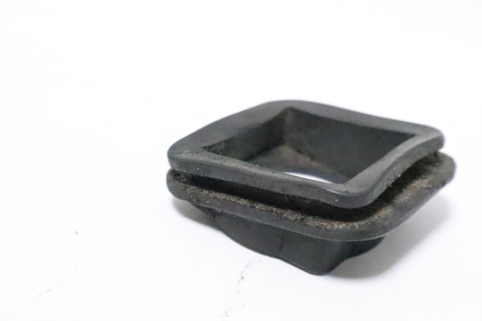 39778 Bottom Cowl Grommet for Mercury 7.5-20 Hp Outboard 1970-85 - Image 13
