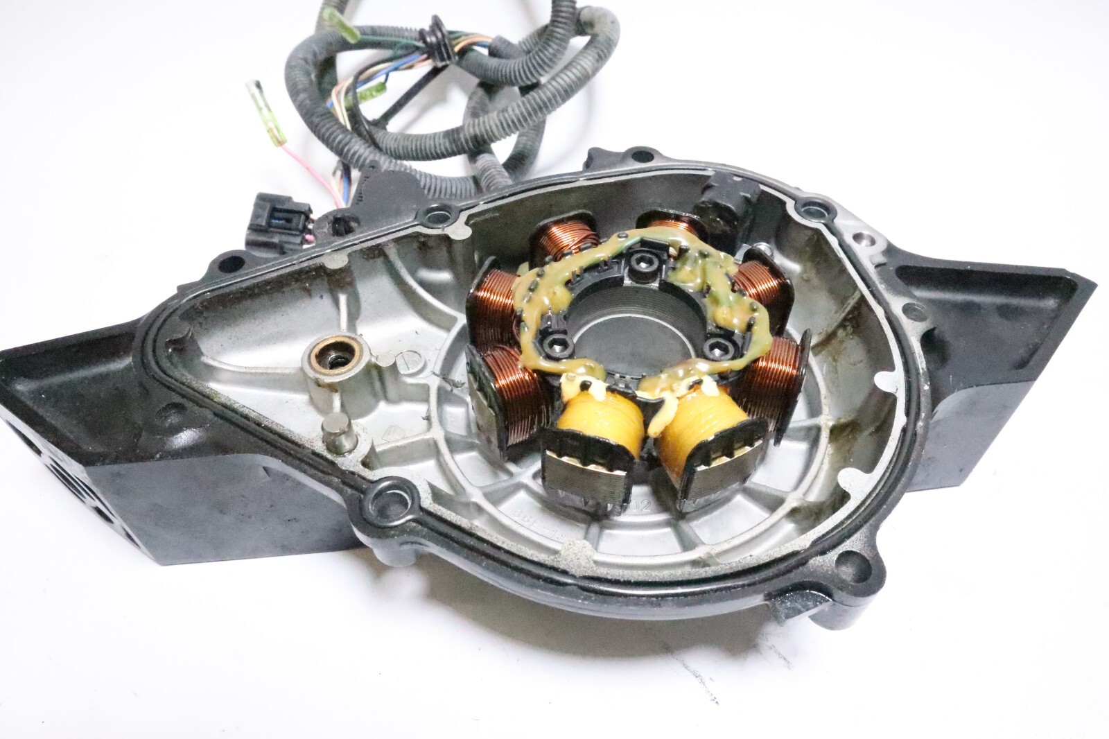2001-2005 WaveRunner GP800 XLT800 Yamaha OEM Flywheel Cover Stator Armature Coil - Image 25