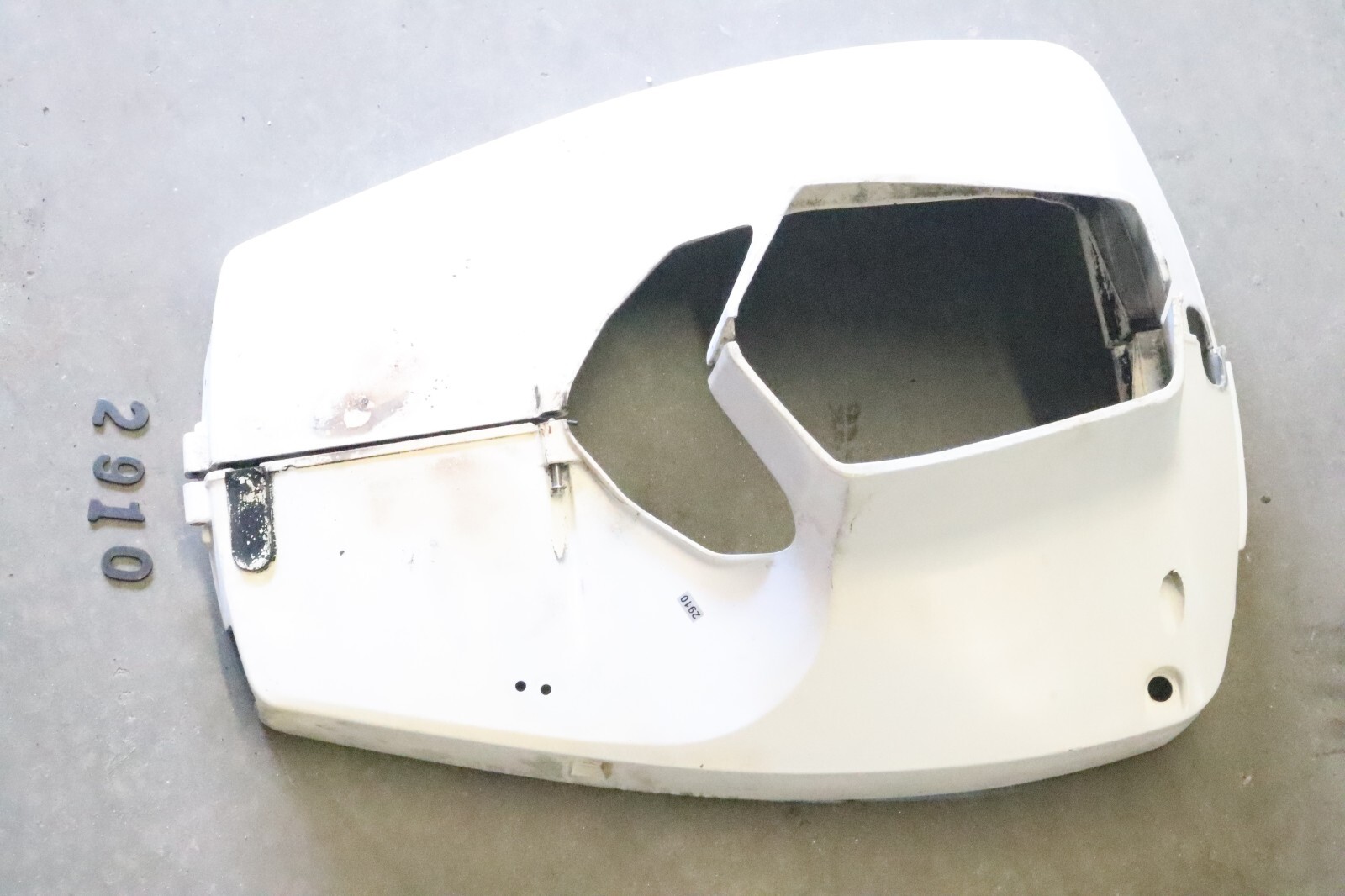 Evinrude 200-225r V6 lower covery Port STBD PN 0432783 0432405 - Image 18