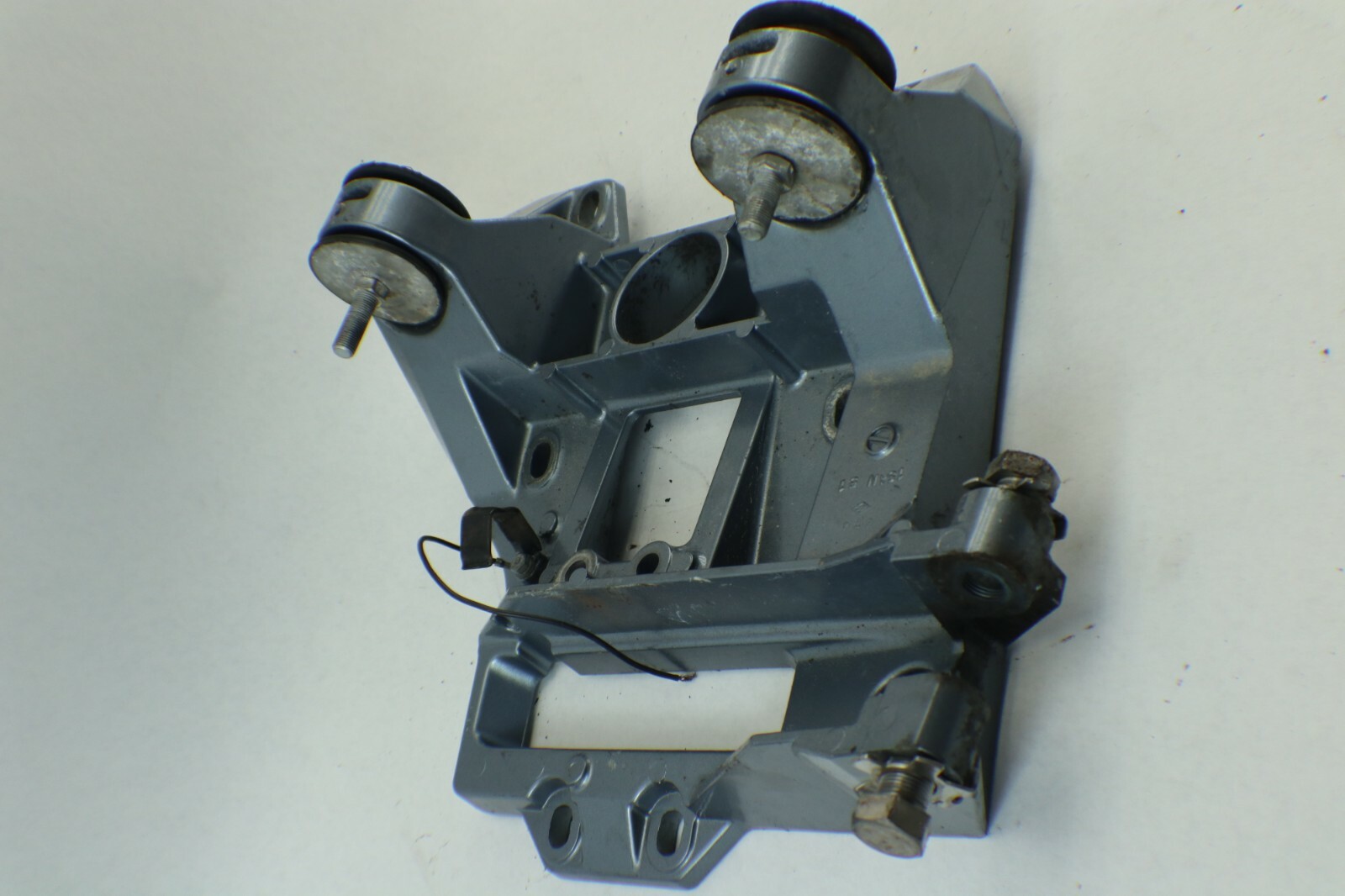 Yamaha Sterndrive Transom Plate 6T4-45831-00-EK - Image 17