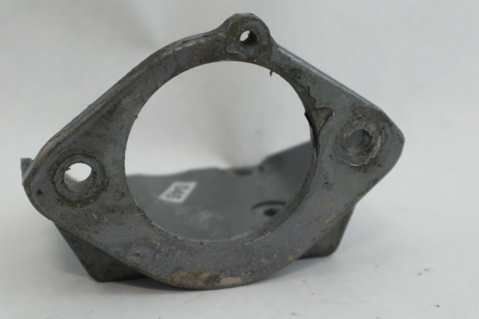 Suzuki Outboard DT 75 Starter Motor Bracket 31911-95600 - Image 4