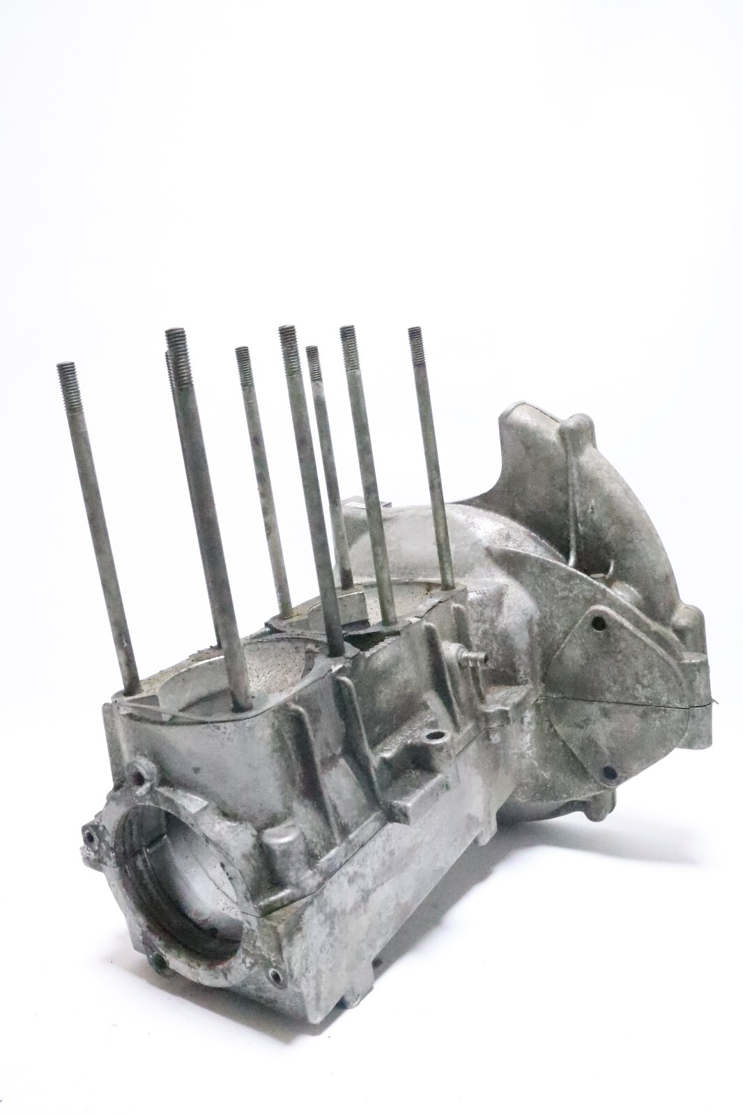 78 79 80 81 82 83 Yamaha Enticer Inviter 300 294 Engine Crankcase Crank Cases