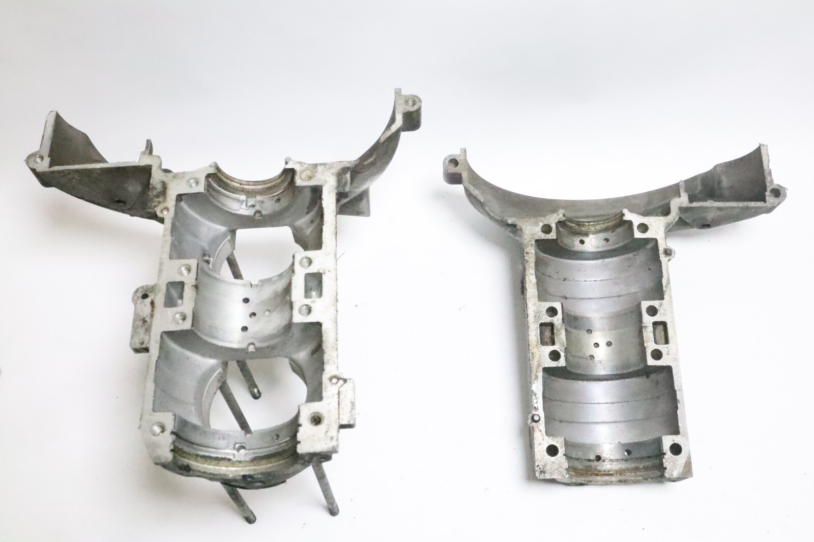 78 79 80 81 82 83 Yamaha Enticer Inviter 300 294 Engine Crankcase Crank Cases - Image 10