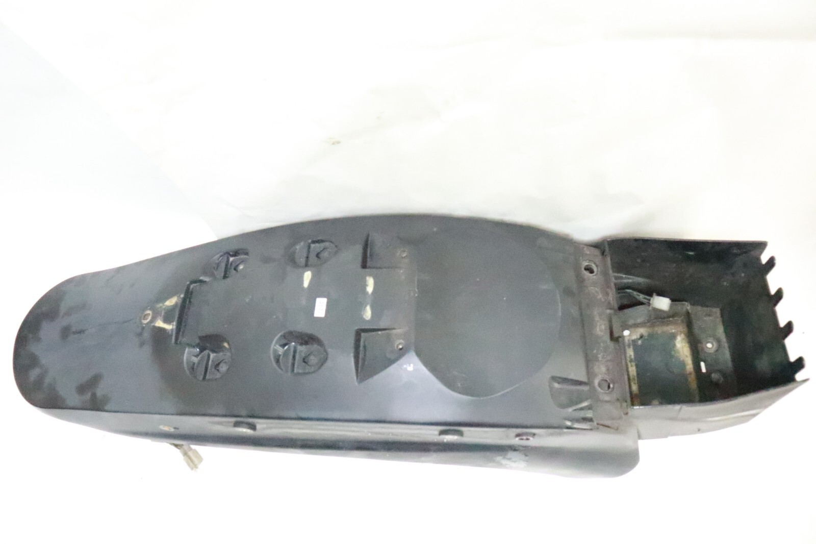 2006- Hyosung GV650 GV 650 Aquila Rear Back Fender - Image 3