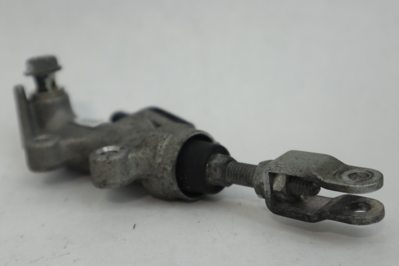 2011 Suzuki 6SX1250FA Rear Back Brake Master Cylinder 69600-17C20 - Image 16