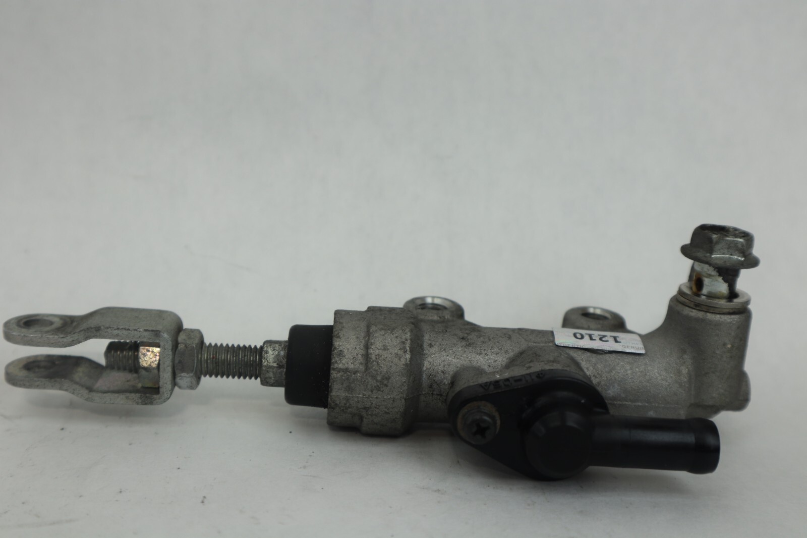 2011 Suzuki 6SX1250FA Rear Back Brake Master Cylinder 69600-17C20 - Image 18