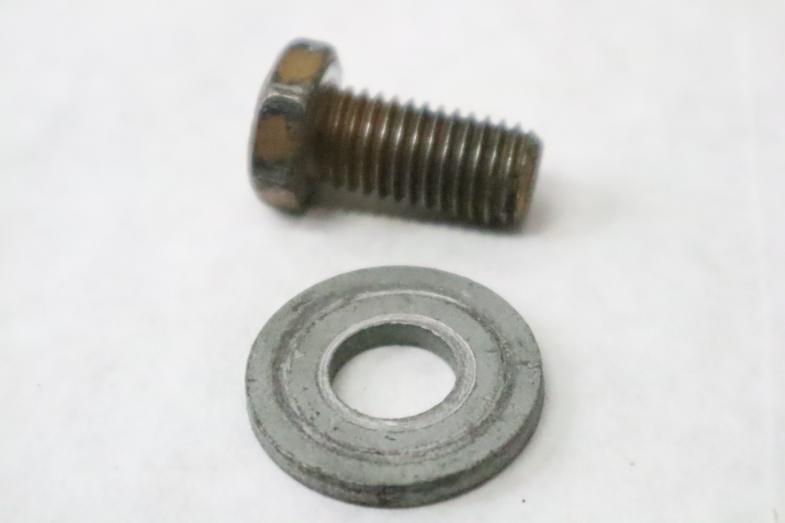 10-97359A 1, 12-86496 Mercury 25hp 2-cyl 2-stroke outboard flywheel screw - Image 9
