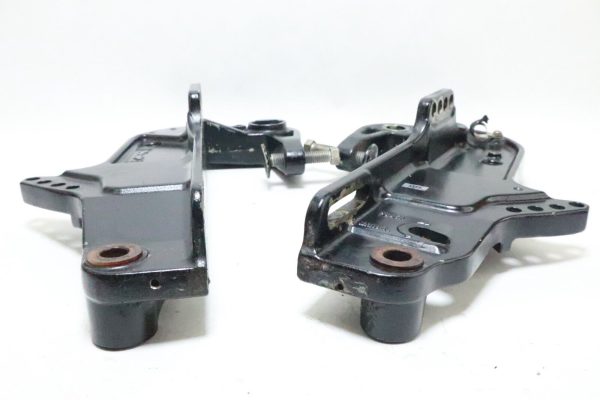 Nissan 40 50 HP  Stern Bracket Set PN 3C8621100 Fits 1996-2002+ USED - Image 4