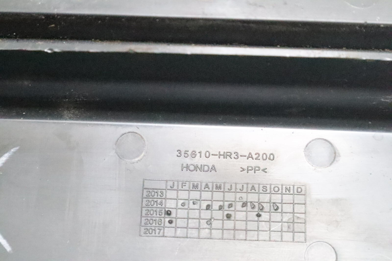 17 Honda TRX 420 FE 4X4 Rancher battery housing box cover lid - Image 7