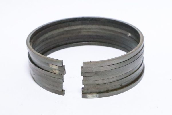1974-1996 johnson evinrude 85-235 hp crankshaft seal  rings qty 8 used - Image 6