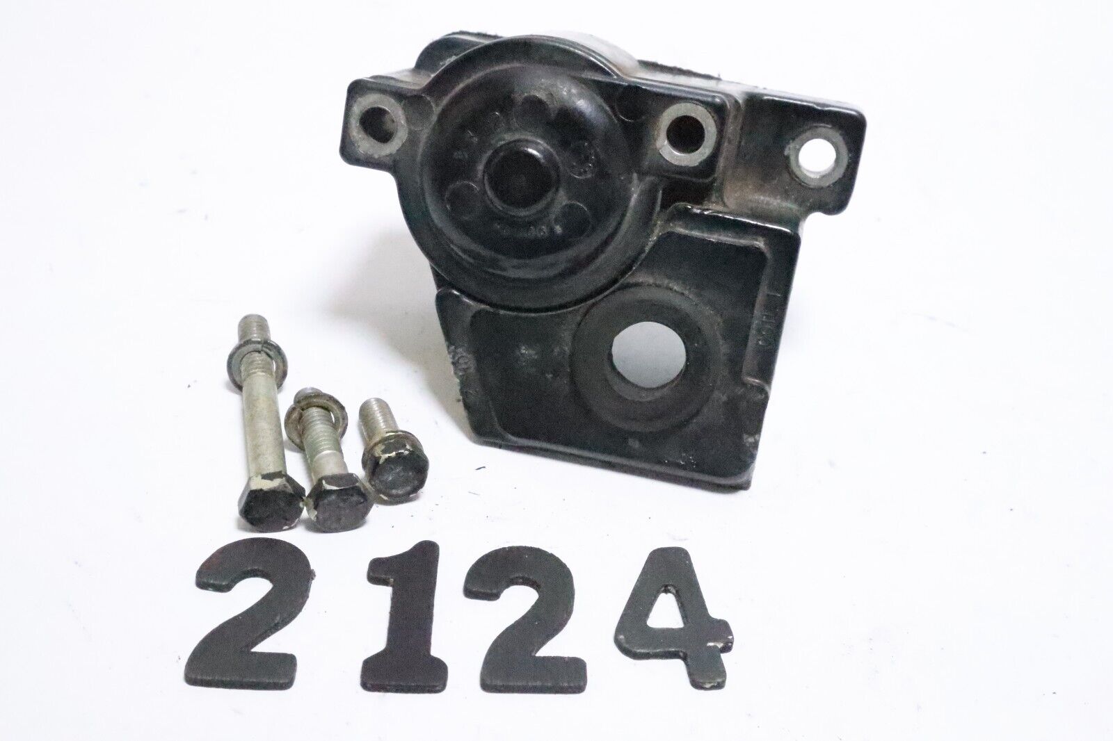 66843 66844 Mercury 1975-1986 Coil Mounting Bracket & Cover 35 40 HP Used - Image 5