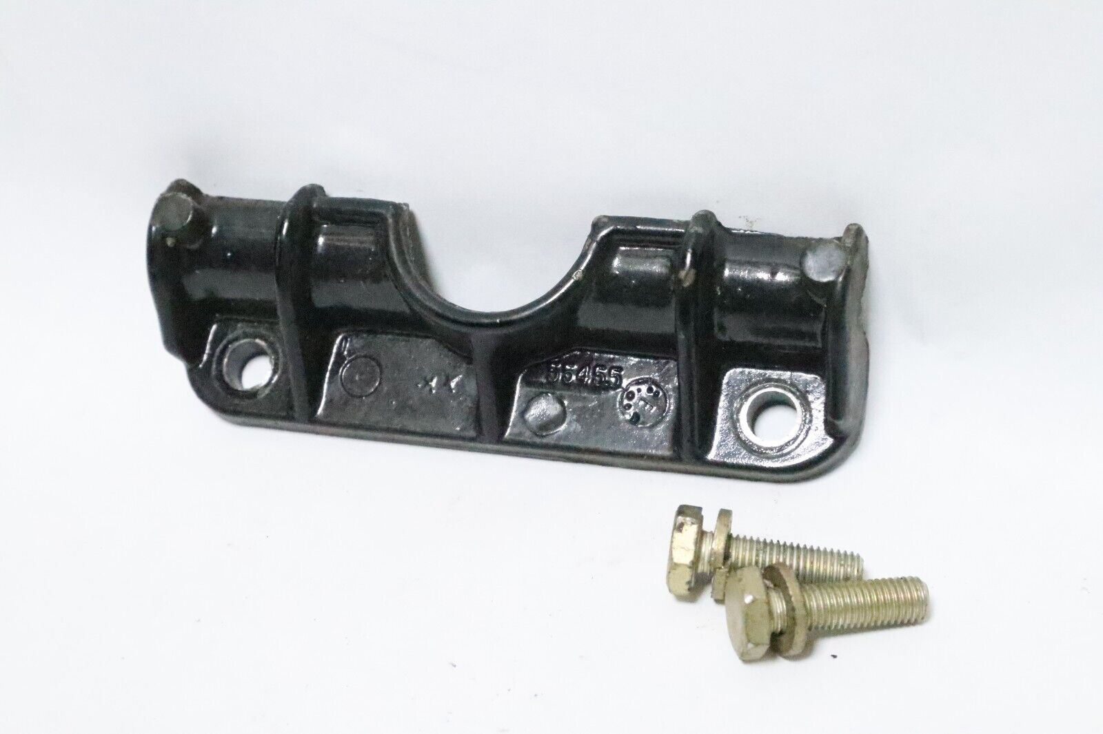 55455 Mercury 35 hp Rear Top Cowl Latch Hook Used - Image 4