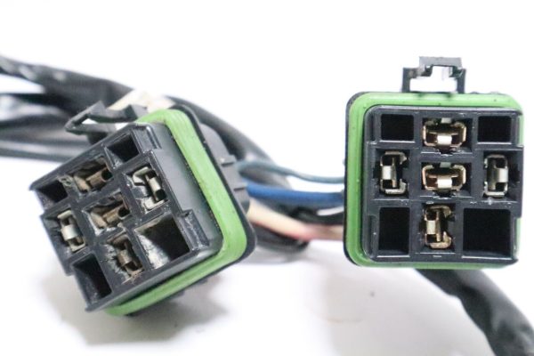 Mercury 90 HP 115hp 4 stroke outboard tilt trim relay and harness (84-819514A24)   Used - Image 4