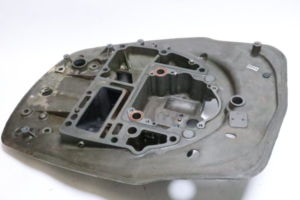 Mercury Mariner 75 90 115 HP Adapter Plate Assembly 881912T02  Used - Image 4