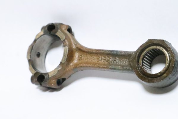1973-1983 JOHNSON - EVINRUDE 10-15HP: CONNECTING ROD 0385964   Used - Image 4