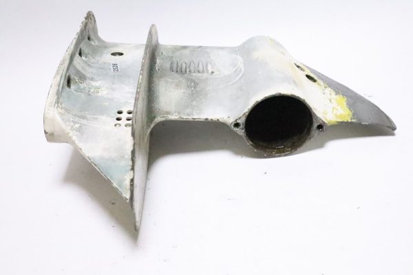 Johnson Evinrude Lower Unit Gear Case Housing 1974-2007 9.9HP 15HP  Used - Image 5