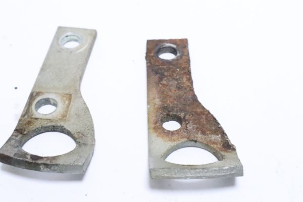 0311111 OMC Cobra Stern Drive Front Engine Lift Bracket Used - Image 4