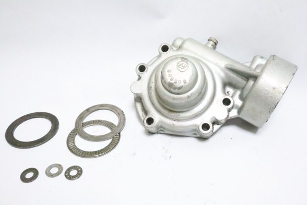 OMC 2.5 3.0  Stringer Cobra 120 140 HP Trunion housing 909568 Vintage  Used - Image 2