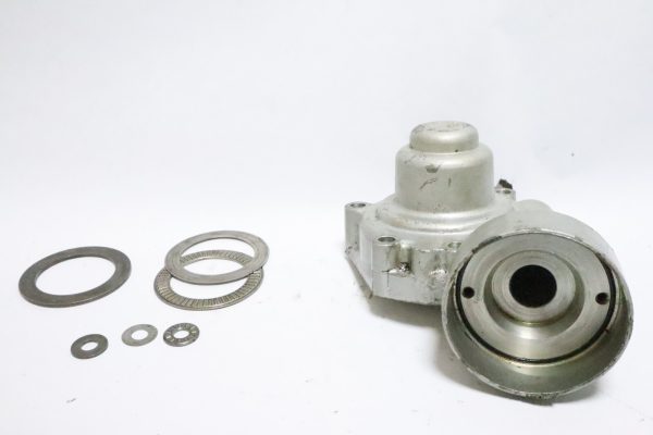 OMC 2.5 3.0  Stringer Cobra 120 140 HP Trunion housing 909568 Vintage  Used - Image 4