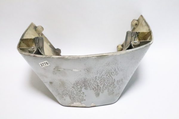 Johnson Evinrude 85-90-100-115-140-200 HP Rear Cover 389274 | Used - Image 2