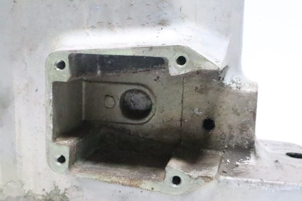 323549 Johnson Evinrude V4 Outer Exhaust Housing Mid Section 0323549 OEM OMC 20" | Used - Image 4