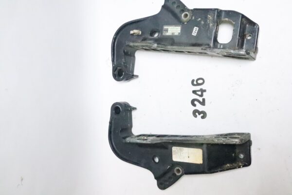 99-00 Johnson Evinrude 40 50 HP 4-Stroke Outboard Stern Brackets 5031485 5031486 | Used - Image 3