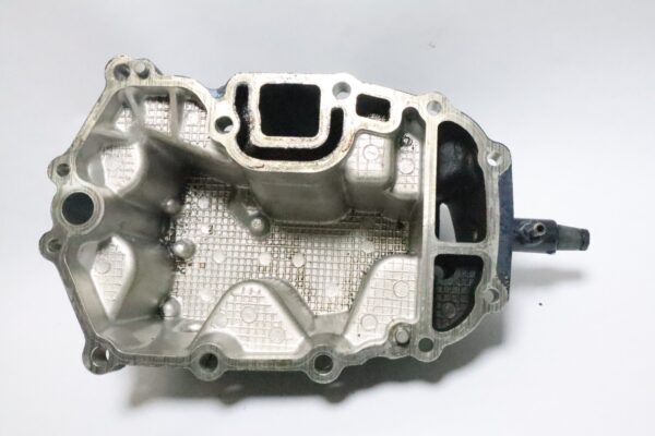 Johnson 40 HP 4 Stroke Oil Pan Assembly PN 5031308 Fits 1999-2006 | Used - Image 4
