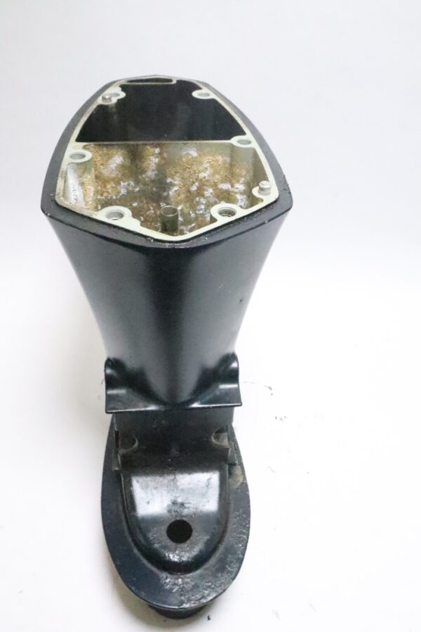 5031524 Evinrude 40 50 Hp 4 Stroke Outboard Midsection Exhaust Housing | Used - Image 4