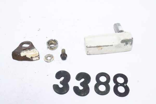 0384338 Evinrude Johnson 60-75 Hp Outboard Lower Engine Cover Rear Handle | Used - Image 3