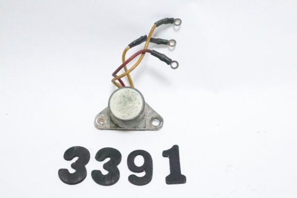0582399 0583408 Rectifier for Evinrude Johnson Outboards 583408 0582307 | Used - Image 2