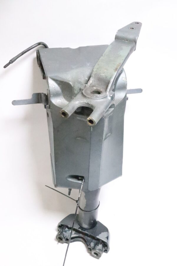 Yamaha F40 F50 40 50 HP Swivel Bracket Tilt Tube 63D-43311-13-4D 63D-42510-11-4D | Used