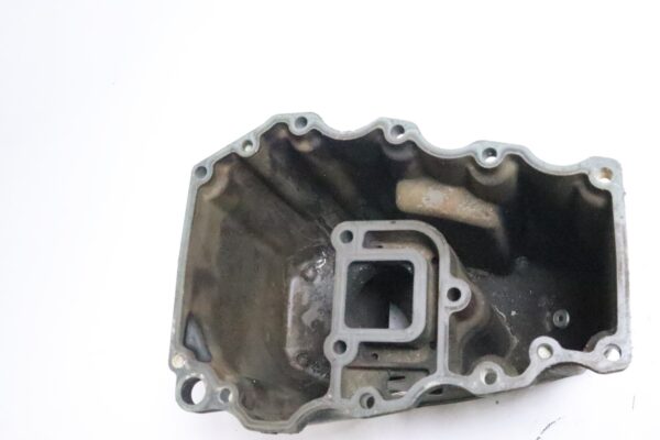 Yamaha 40hp 50 HP Oil Pan 62Y-15311-02-5B | Used - Image 4