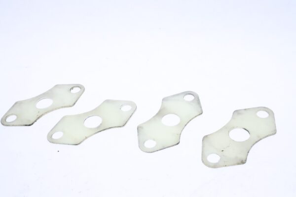 LOT OF 4 OMC Johnson Evinrude Insulator 351125 0351125 |Used - Image 2