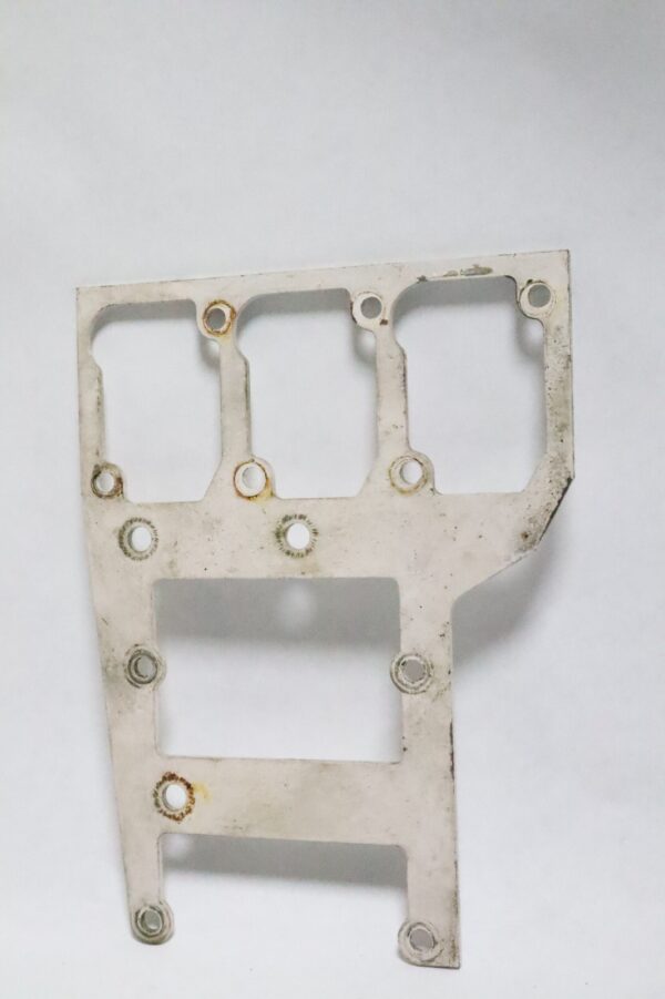 F616358 Force Chrysler 85HP 3 Cylinder Ignition Coil CD Bracket | Used - Image 5
