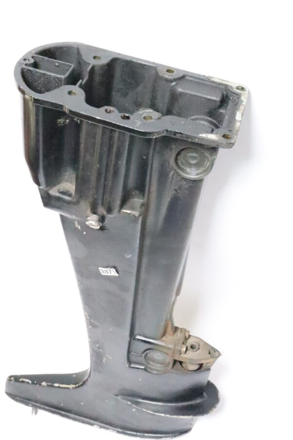 Mercury 7.5hp 9.8hp 110 75 Mid Section 20" Driveshaft Housing 4901A2 8451A1 4901 | Used - Image 3