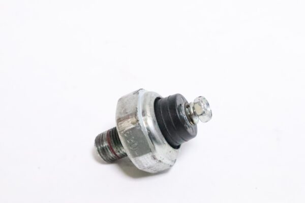 SUZUKI MARINE OUTBOARD 1998-2011 40-300 HP OIL PRESSURE SWITCH 37820-99E02 | Used