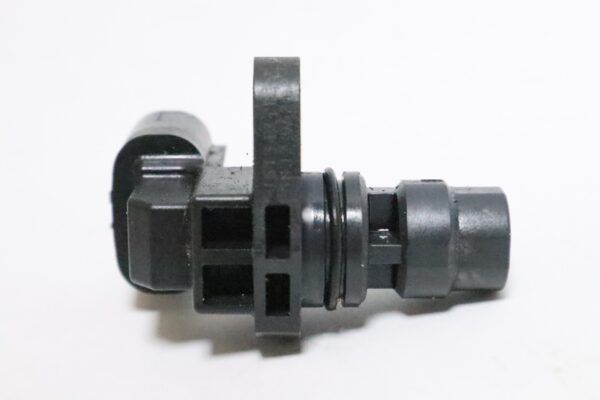 Suzuki 4 Stroke Outboard Motor Cam Position Sensor 33220-64L10 OEM | Used - Image 4