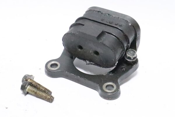 91-95 Force Outboard 40 50 HP Upper Shock Mount and Bracket F203965-1 F684354 | Used - Image 5