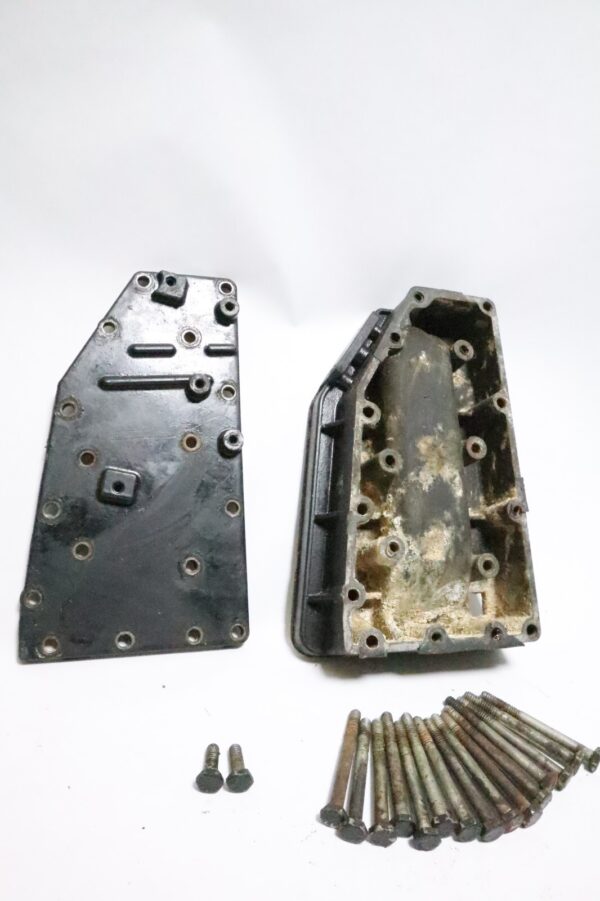 819269 F691151-1 Force 1992-1995 Exhaust Port Plate W/ Cover 40 50 HP OEM | Used - Image 5
