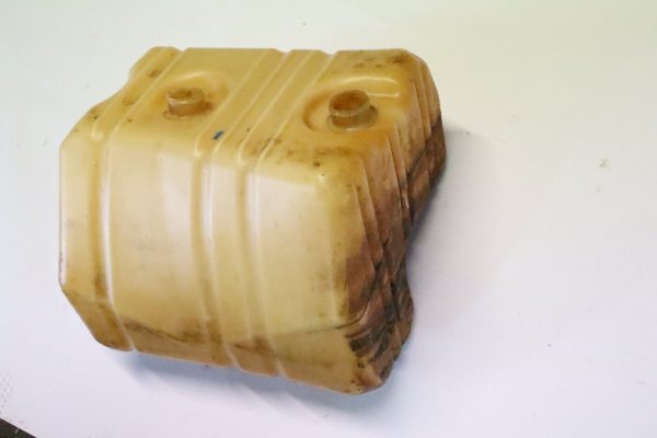 GENUINE SEADOO 1997 XP FUEL TANK 275500337 Used - Image 6
