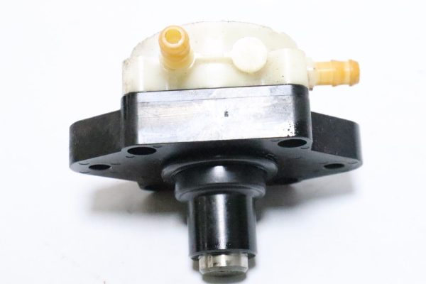 Tohatsu Fuel pump assembly 3H8-04000-1  3H8040001, Genuine OEM Part   Used - Image 3